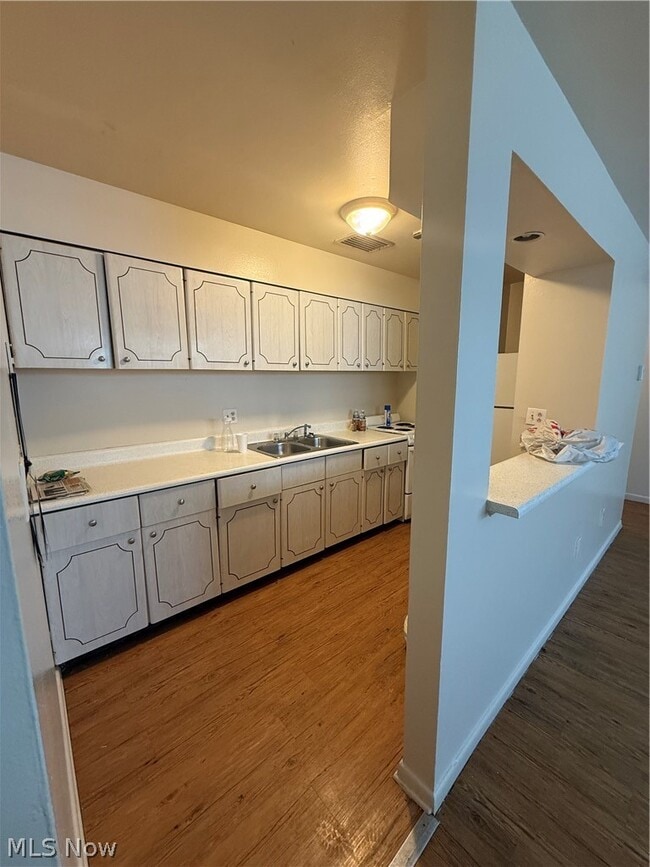 Photo - 640 Lakeside Dr Unit 3
