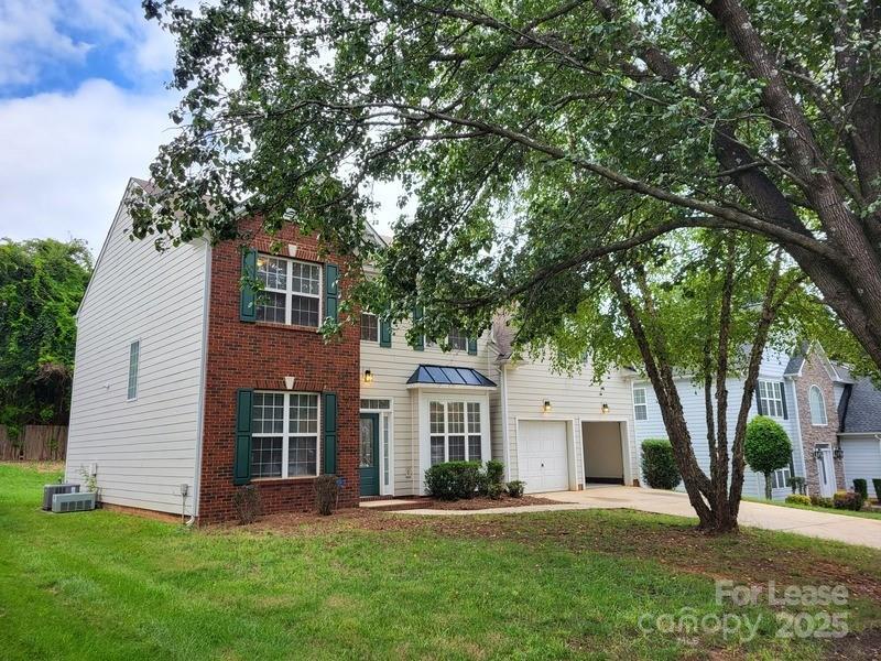 Photo - 11819 Fox Glen Rd House