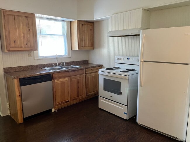 Photo - Broadmoor 2BR/2BA Duplex