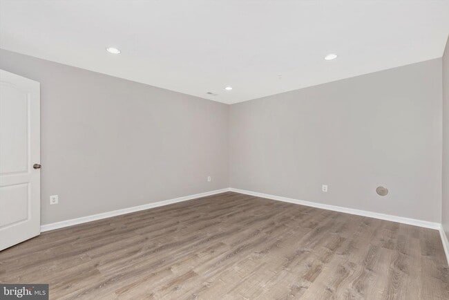 Photo - 6226 Newport Pl