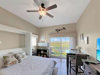 Photo - Make this charming studio with marsh views... Unidad #101