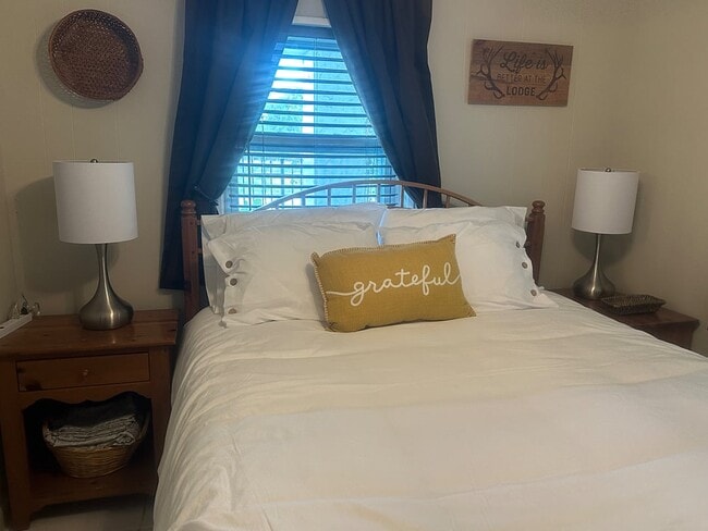 Photo - 22526 Old Dixie Hwy Unit Bougainvillea Cottage