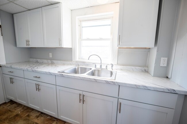 144 Park St Unit 3