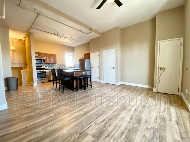 Photo - 1305 Allegheny Ave