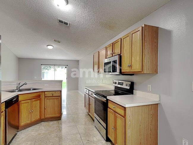 Photo - 16918 Corner Hill Ct