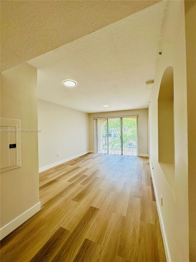 Photo - 6560 NW 114th Ave Unit 523