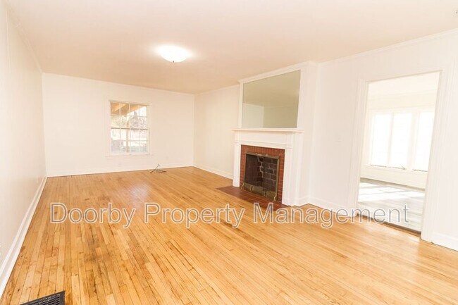 Photo - 356 Derby Cir