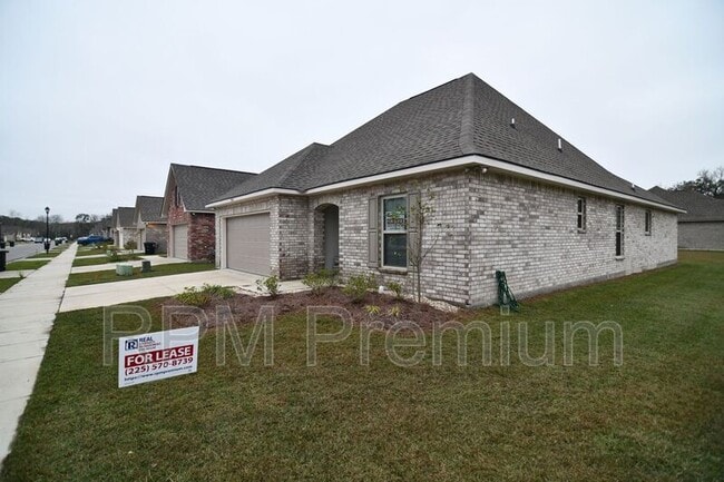 Building Photo - 7108 Kenilworth Crossing Ave