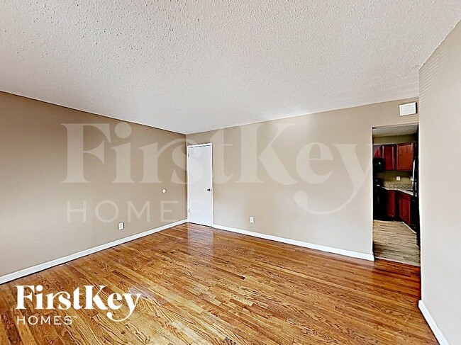 Photo - 11592 Las Ladera Dr