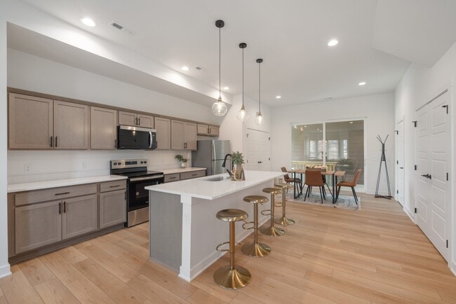 Photo - 1121 SW 11th St