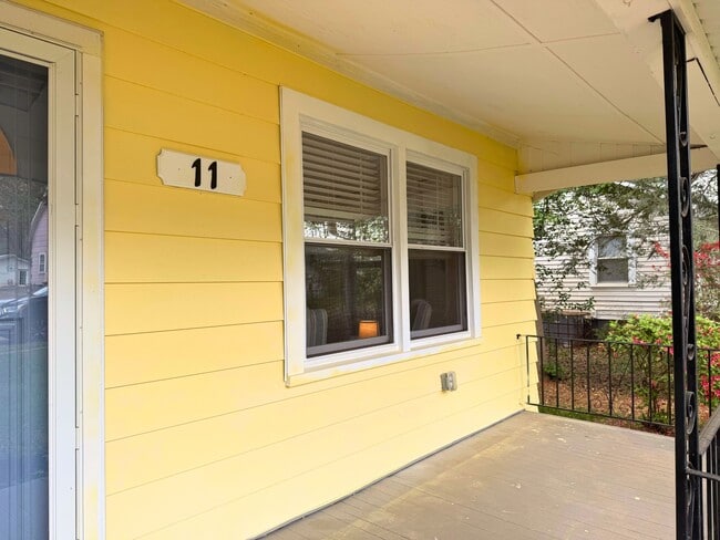 Photo - 11 Brooks Ave