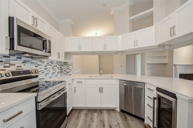 Photo - 2111 Welch St Unit A321