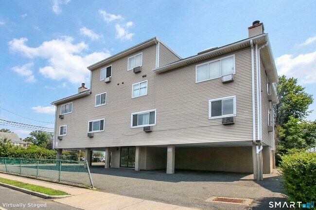 Photo - 638 Cove Rd Unit 3