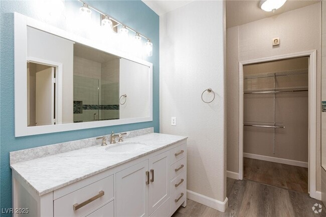 Building Photo - 905 Domnus Ln Unit 101 Rental