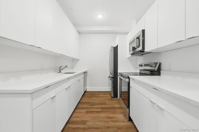 Photo - 199 E Post Rd Unit 306