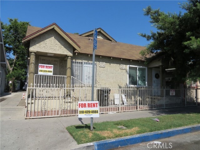 Building Photo - 3923 Normandie Ave