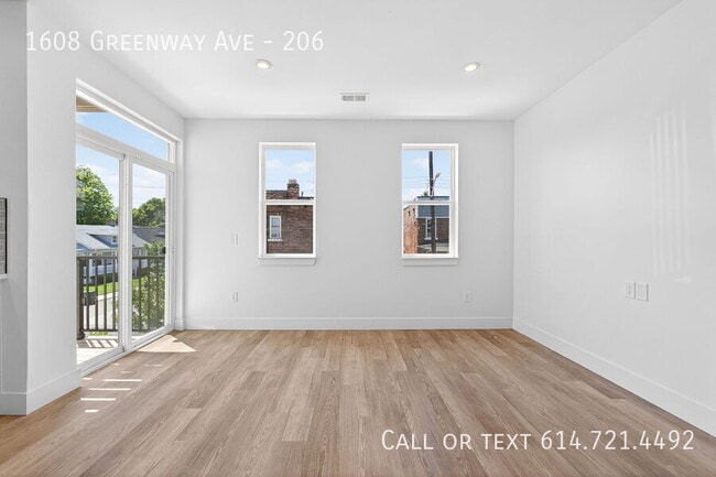 Photo - 1608 Greenway Ave Unit 206