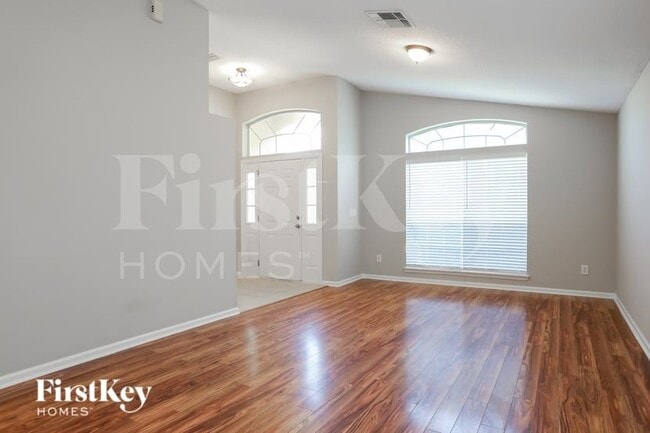 Photo - 1460 Greenway Pl