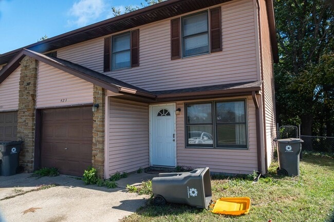 Building Photo - 423 S Park Square Dr Unit 423 S Park Square Dr