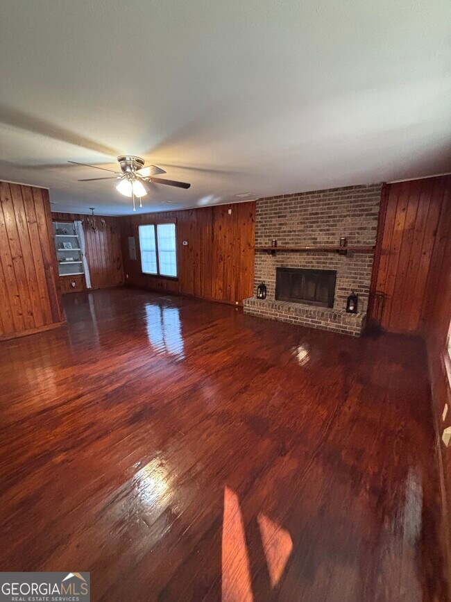 Photo - 44 Olympic Ln