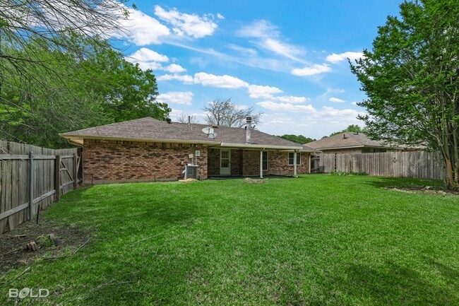 Photo - 9202 Highcrest Dr