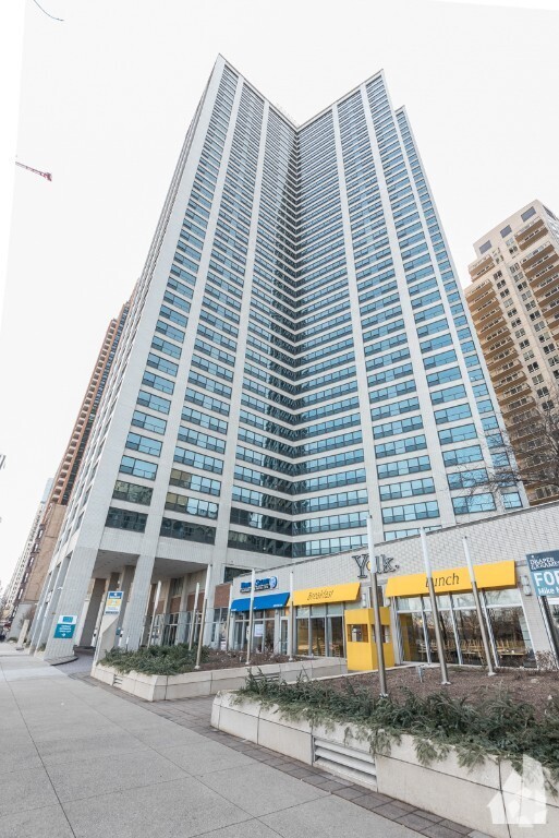 Building Photo - 1108 S Michigan Ave Unit 305 Rental