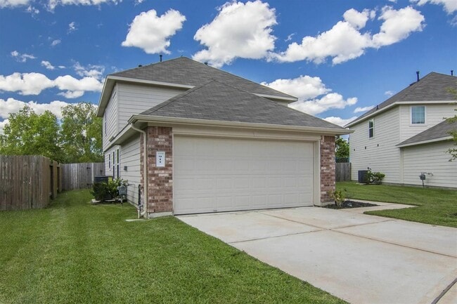 Building Photo - 911 Running Creek Court Rental