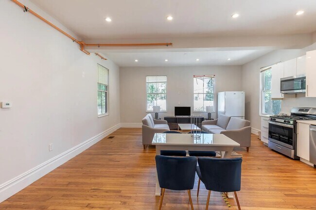 Photo - 89 Cedar St Unit 2