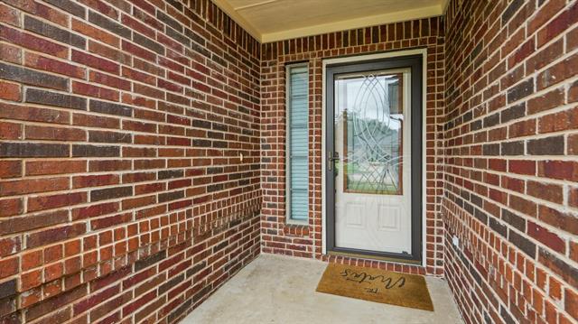 Photo - 613 W Sheila Cir