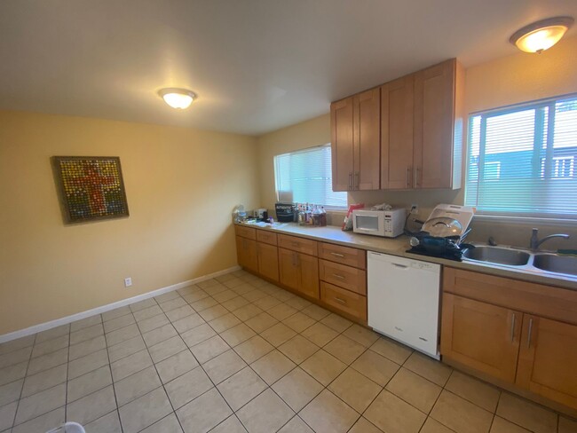 Photo - 2021 Sierra Rd Unit E