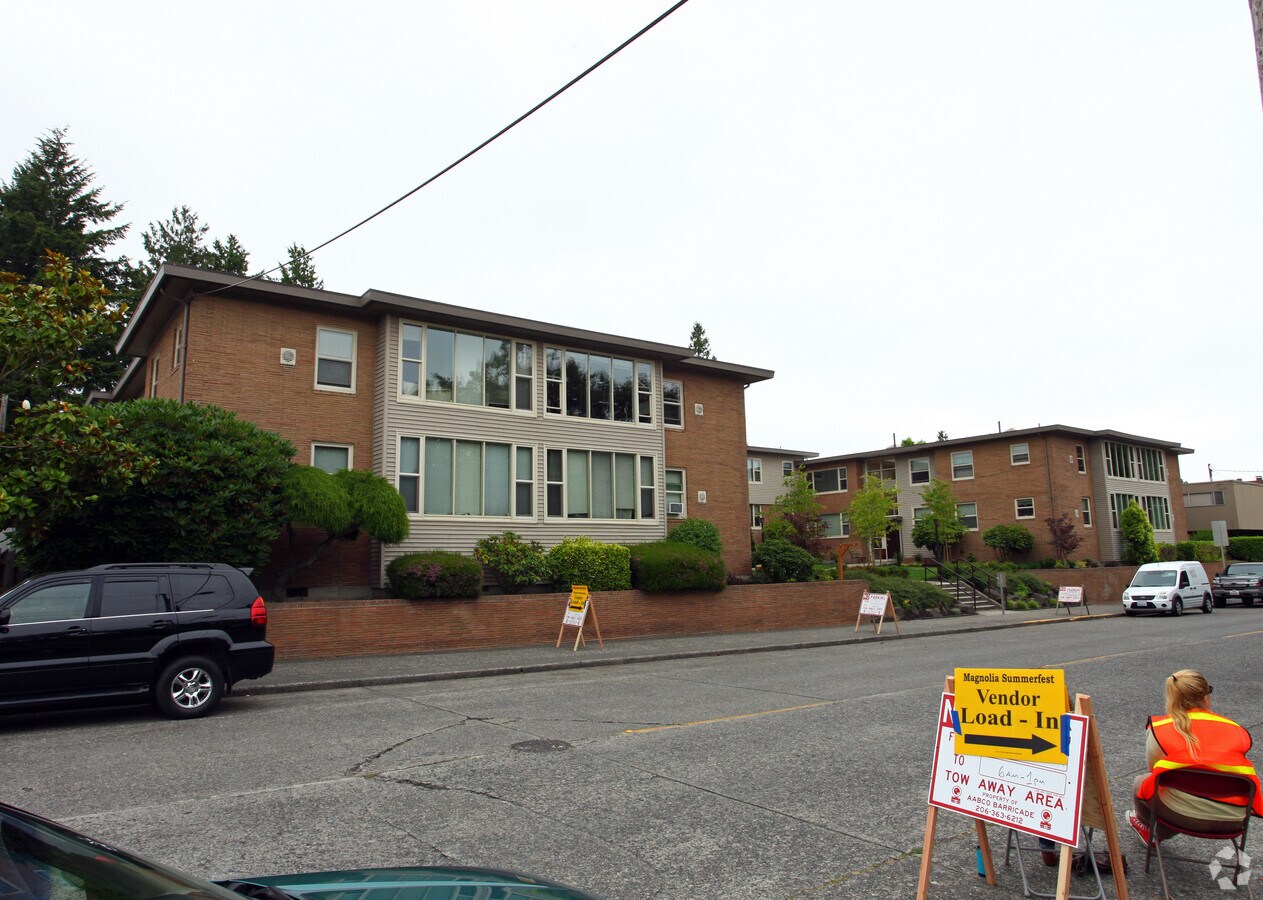 Photo - Magnolia Court Apartments