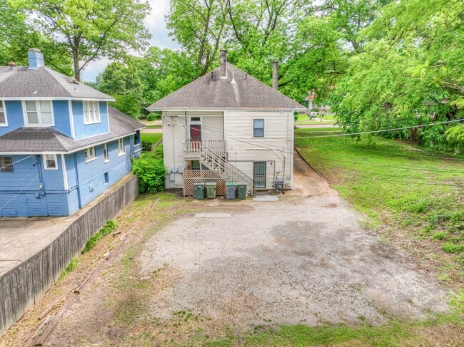 Photo - 1524 N Parkway