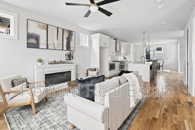 Photo - 1612 Branch St