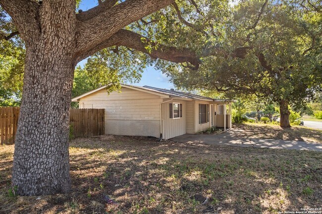 Photo - 107 Sabyan Dr