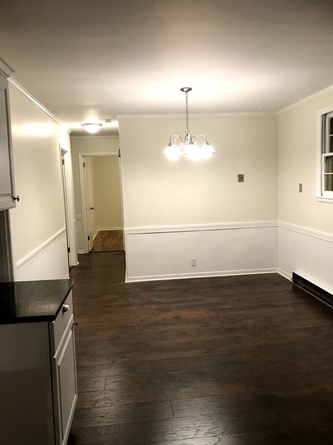 Photo - 1707 Woodside Dr Unit Bedroom 1