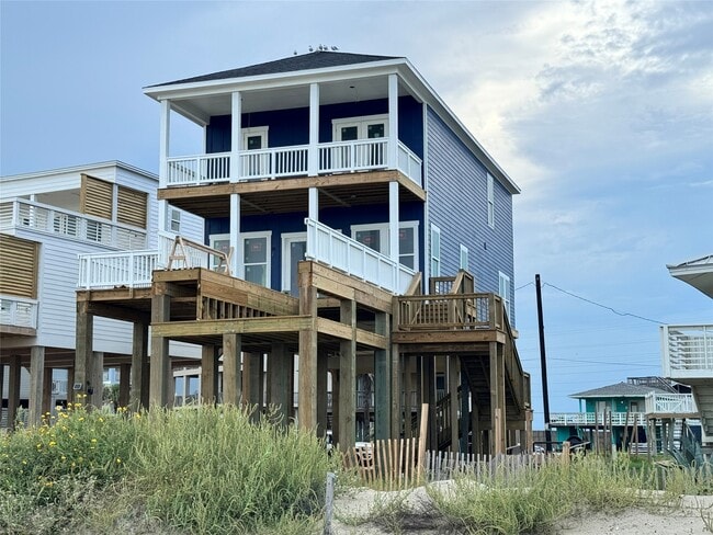 Building Photo - 16728 West Beach Rental
