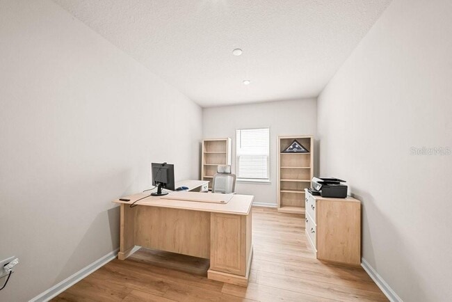 Photo - 181 Tower Ct