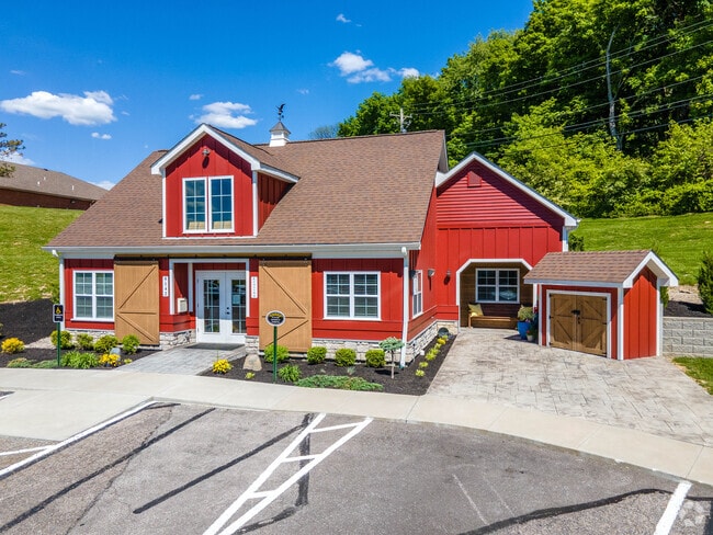 Oficina de arrendamiento - The Farm at Taylor Mill