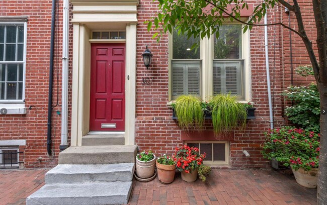 Photo - 307 Gaskill St