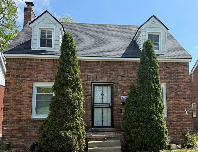 Renovated 3-Bedroom Home – We Welcome Sect... - Renovated 3-Bedroom Home – We Welcome Sect...