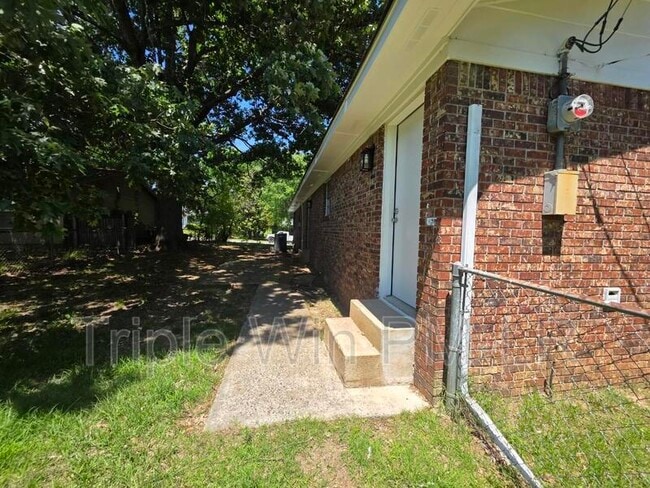 Photo - 19 Creekdale Dr