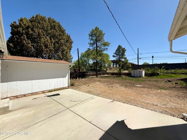 Photo - 2859 Meadow Ln