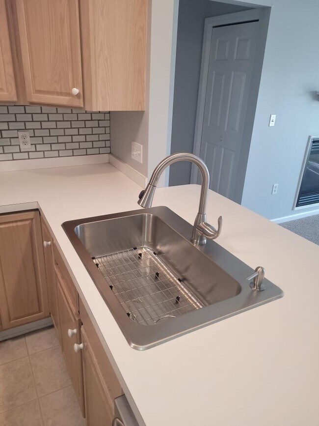 2775 N Forest Rd Condo Unit b Condo for Rent in Getzville, NY