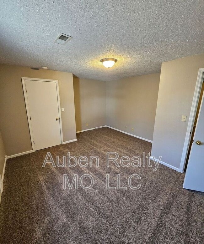 Photo - 11757 Wood Oak Ave Unit 1