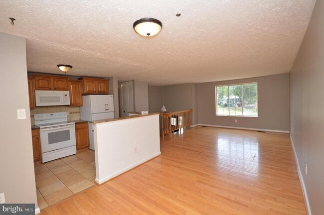 Photo - 7011 Vantage Dr