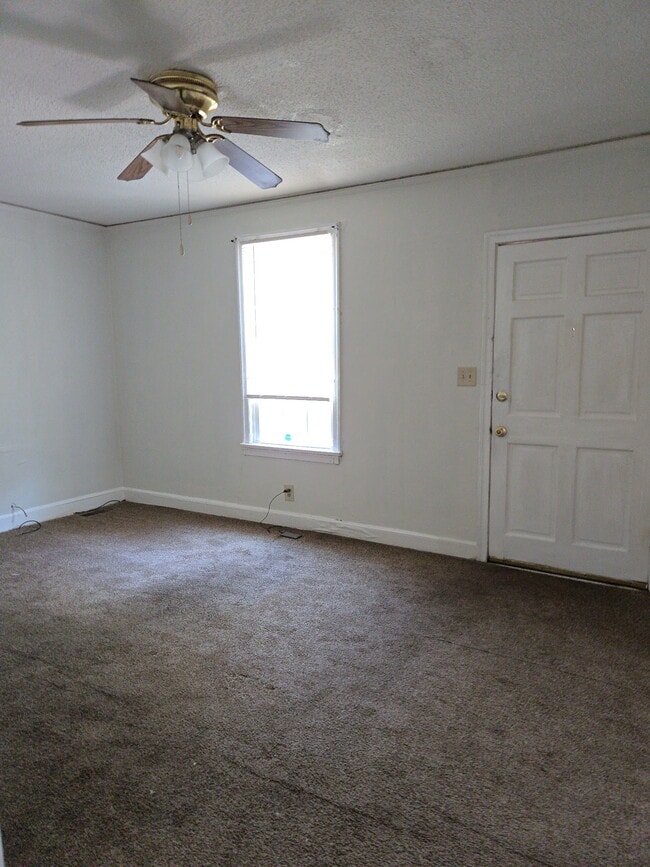 Photo - 5867 Ames Rd