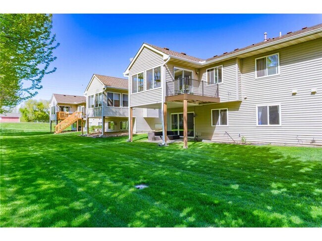 102X Primrose Ln