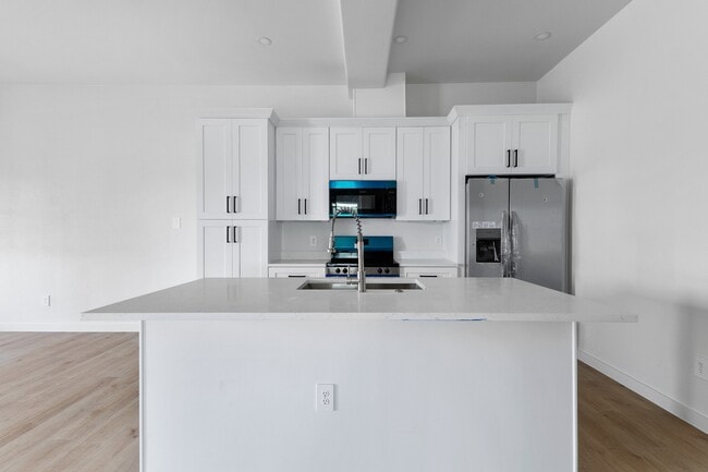 Photo - 1325 35th St Unit 4