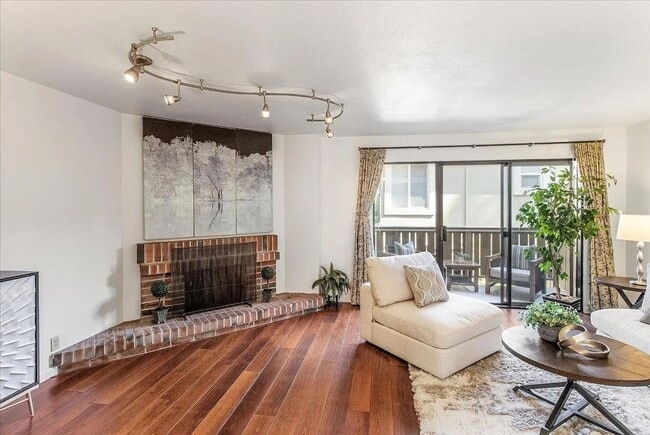 Photo - Bright Campbell Condo with Vaulted Ceilings & Private Balconies Unit F