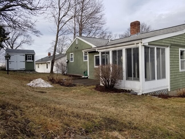 Photo - 225 Governors Rd